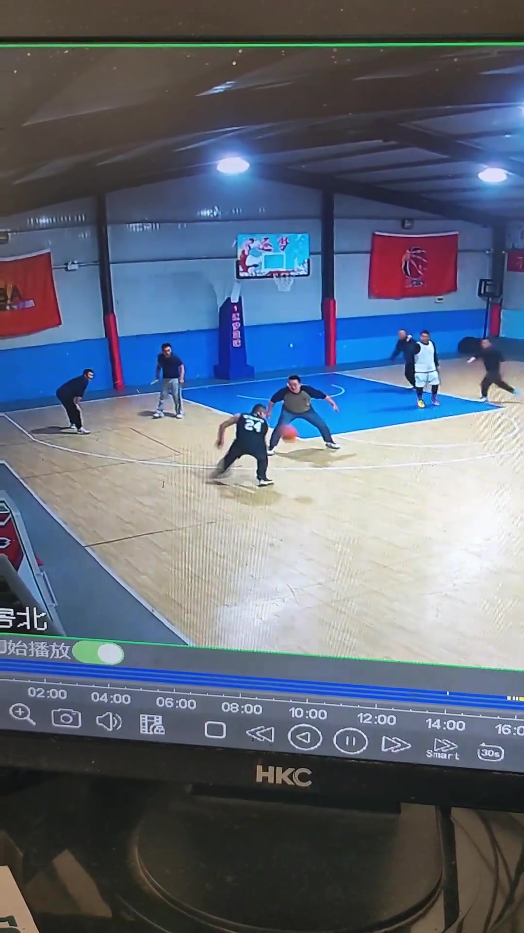胯下运球见多了，球下运胯还是头回见
