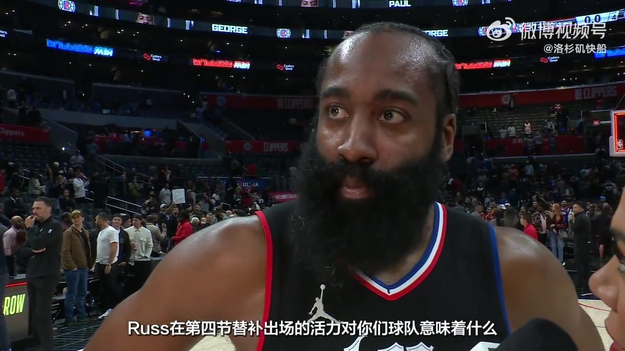 哈登盛赞威少：他值得更多的出场时间！他今晚改变了比赛
