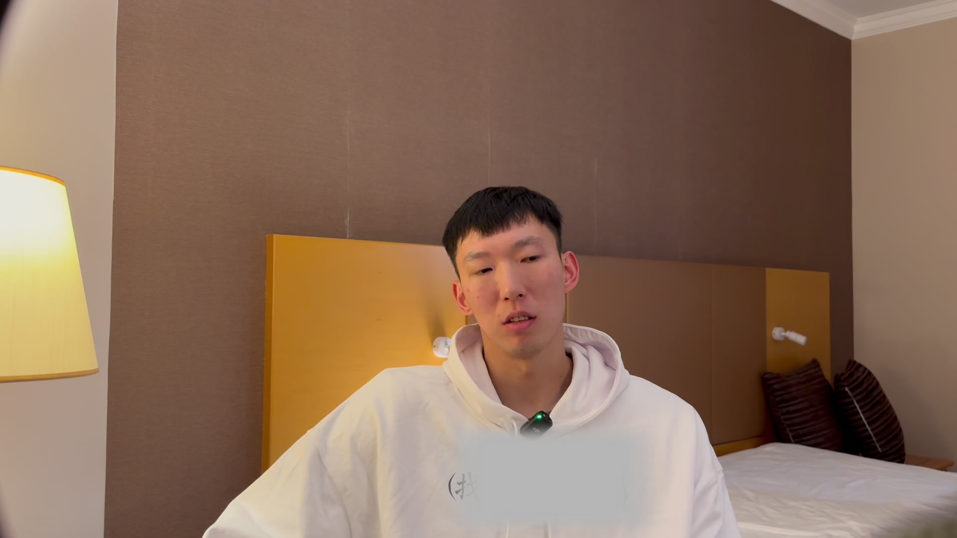 周琦：澳洲联赛强度非常大 对抗意识很强 国内又都是小外援