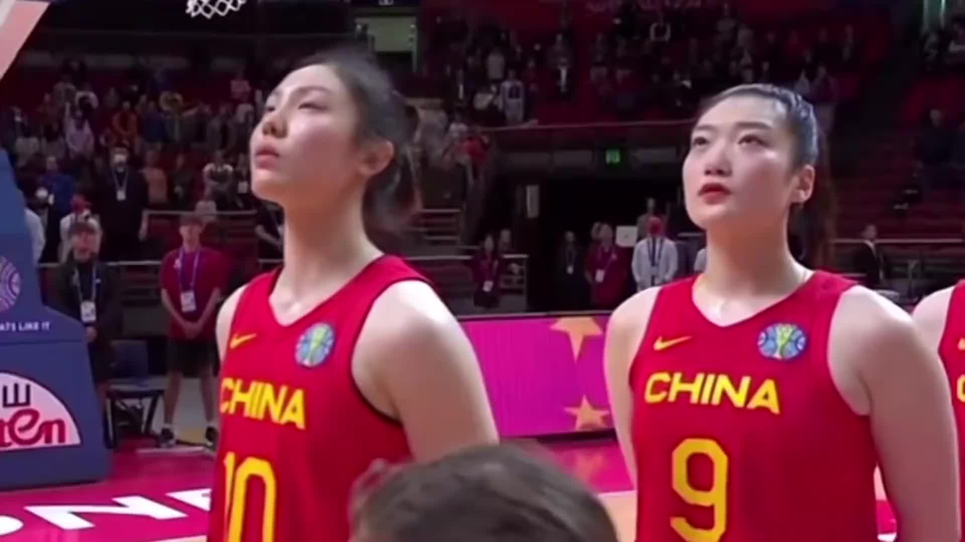 女篮最强阵容都有谁？李月汝韩旭双双落选 1米66后卫赢了王思雨