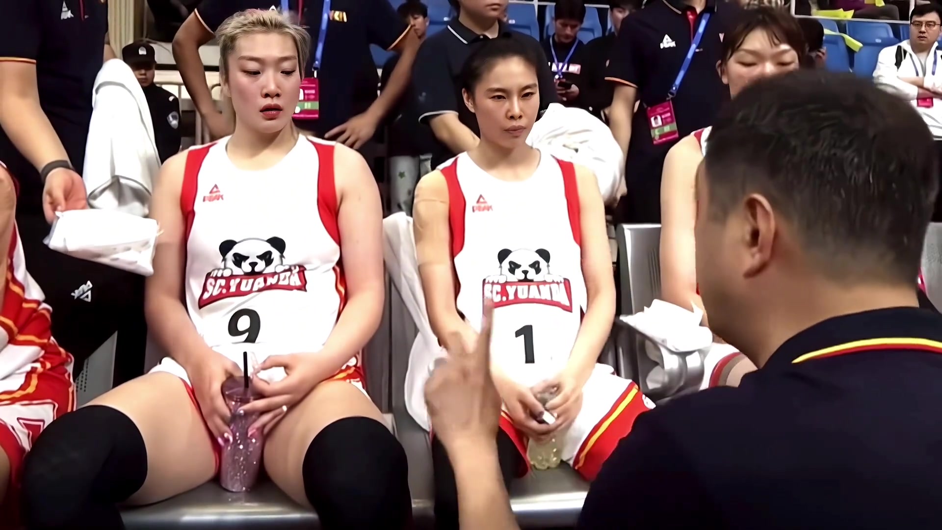 12.24四川女篮vs石家庄！李梦又杀疯了！张敬一仅4分！