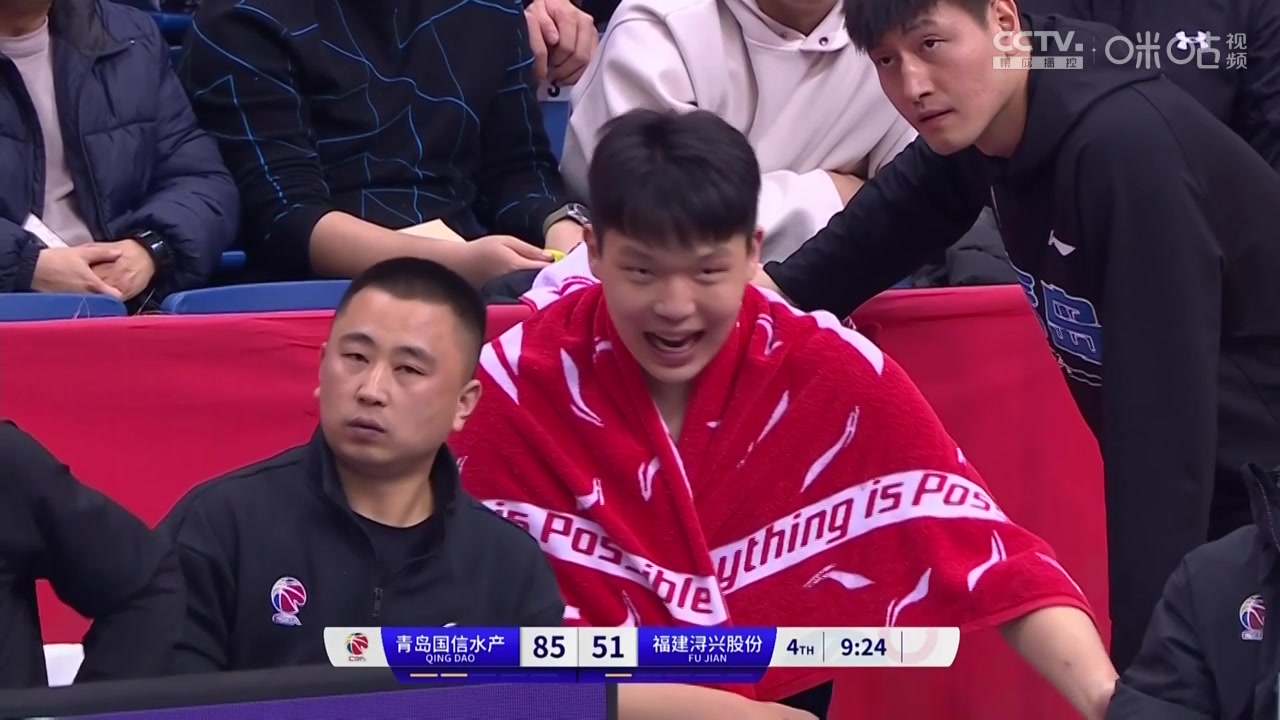 他还是个孩子呀！