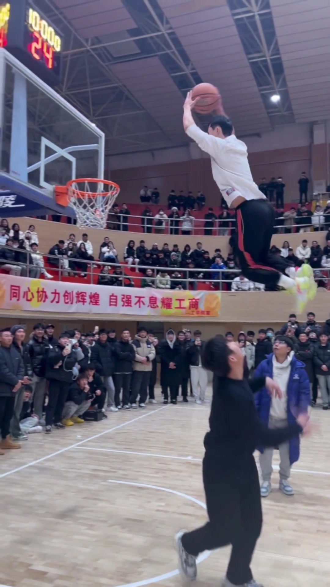 元大鹰重出江湖画面？头平框的看过 鬼头平框的还第一次见
