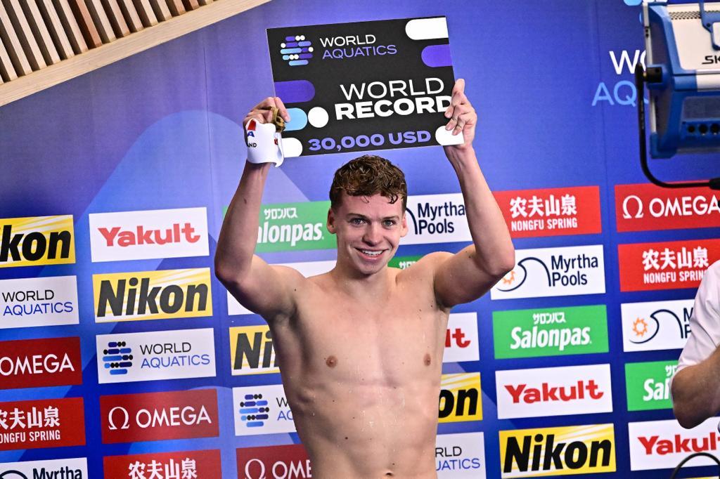 菲尔普斯北京奥运纪录被破！世锦赛男子400米个人混合泳决赛，马尔尚破世界纪录夺冠！