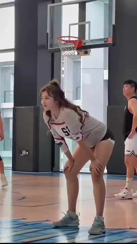 和这么壮的小姐姐打全场，需要注意什么？