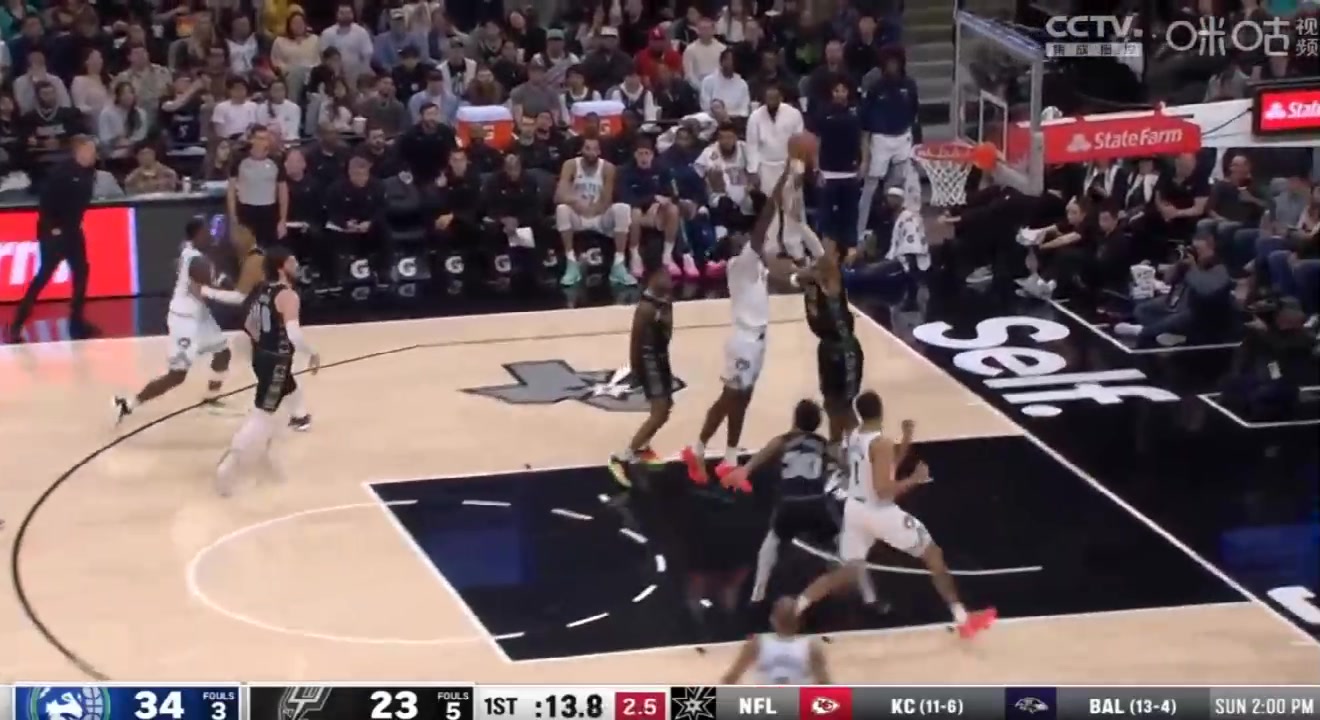 你说李凯尔慢把，他能1.4秒压哨得分！时空领主名不虚传