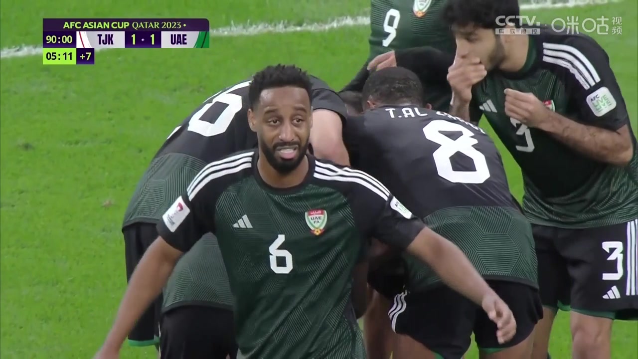 阿联酋补时绝平塔吉克斯坦！哈马迪头球破门比赛进入加时赛！