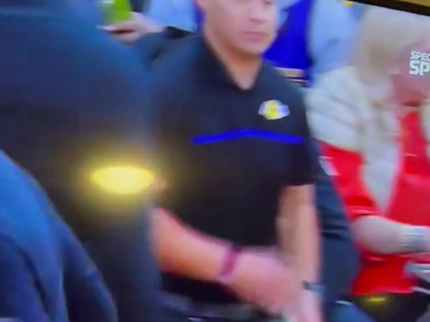 老詹今日的死亡之瞳vs库里上赛季的死亡之瞳，谁更有杀伤力？