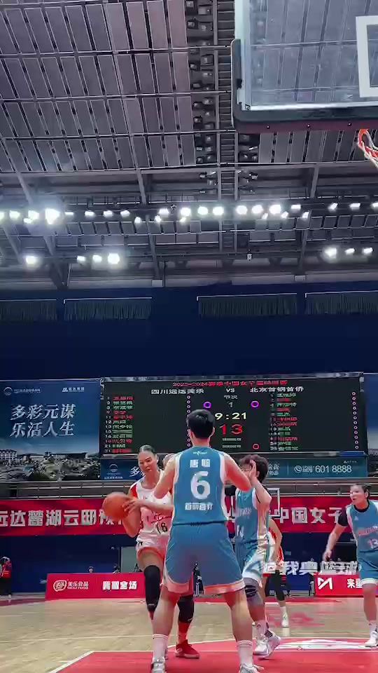 入乡随俗！坎贝奇大秀中文！“犯规了犯规了”向裁判讨要犯规