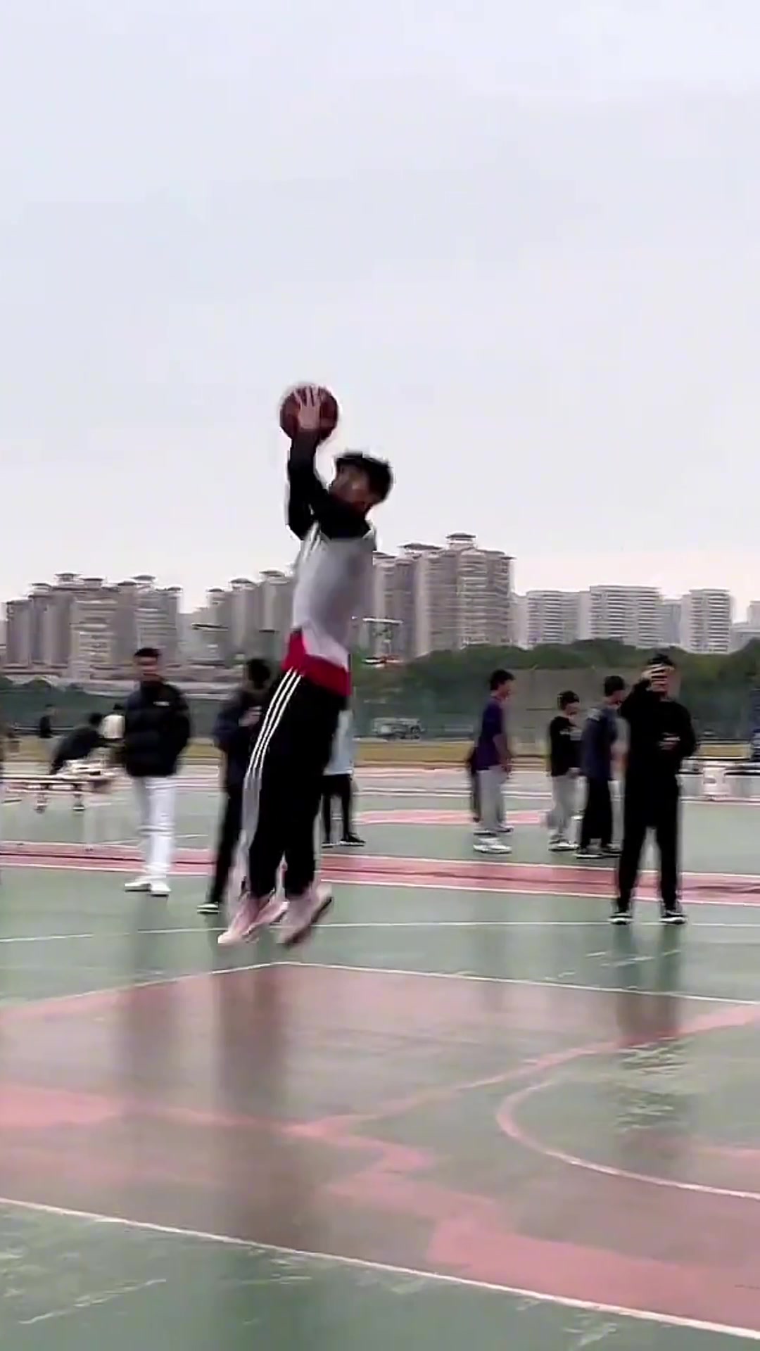 天赋异禀，亢龙不悔旋风式扣篮原来是真的