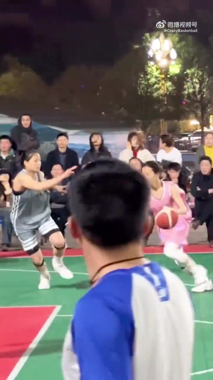 这妹子总算体验了一把什么叫“关门战术”
