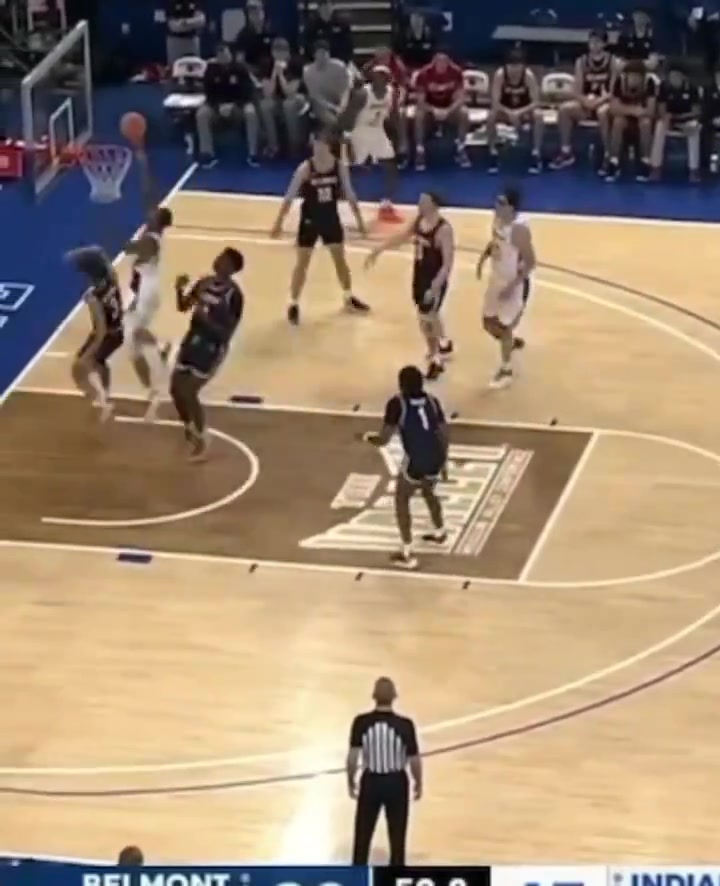 他被称作“NCAA约基奇”！Robbie Avila有打NBA潜质吗？
