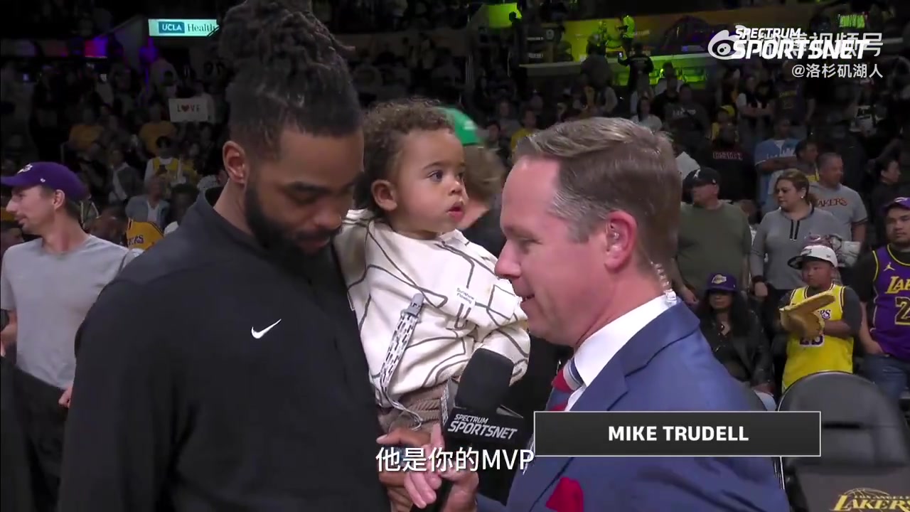 小莱利好可爱！