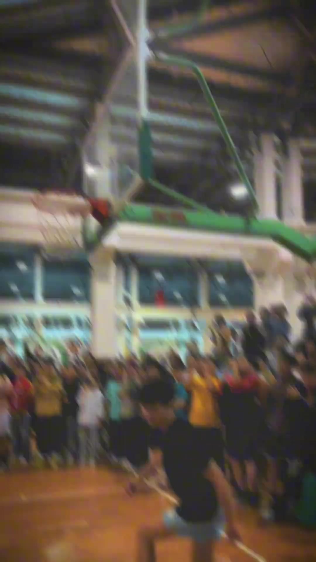 “骰子摇到第七面，回到见你第一面”
