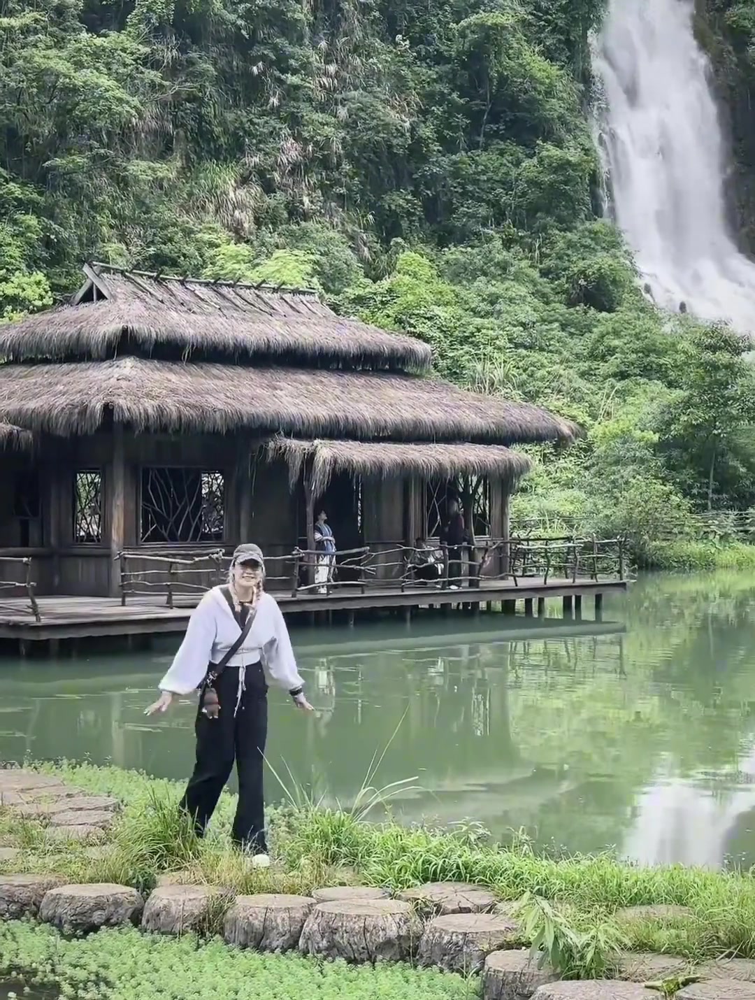 假期到了！李梦晒出门游玩视频