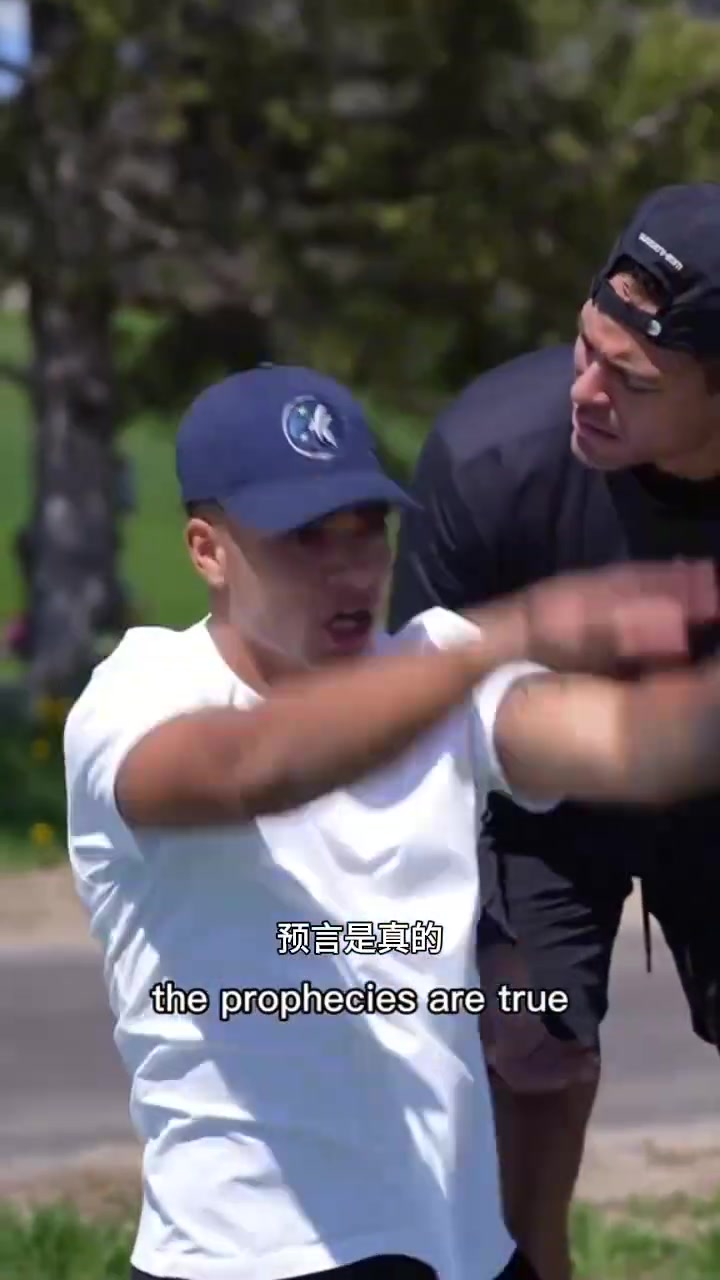 是否过誉了？美国网友恶搞爱德华兹球迷现状