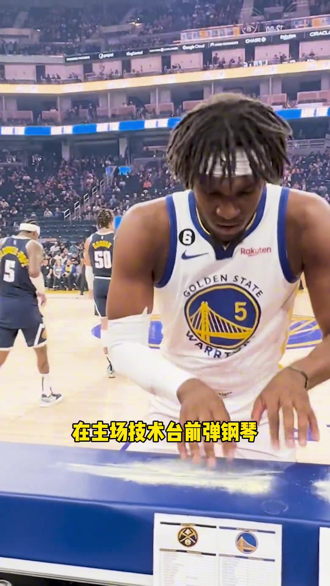 鲁尼赛前为什么弹钢琴❓