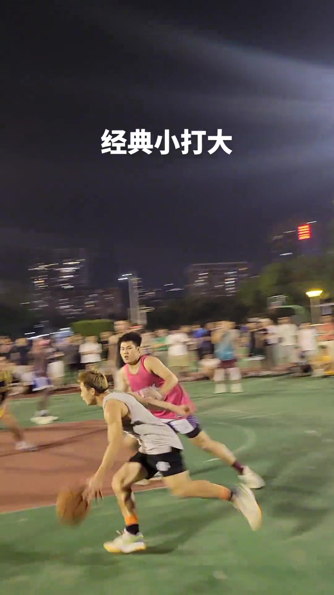 这个后仰跳投再加滞空，有点东西！