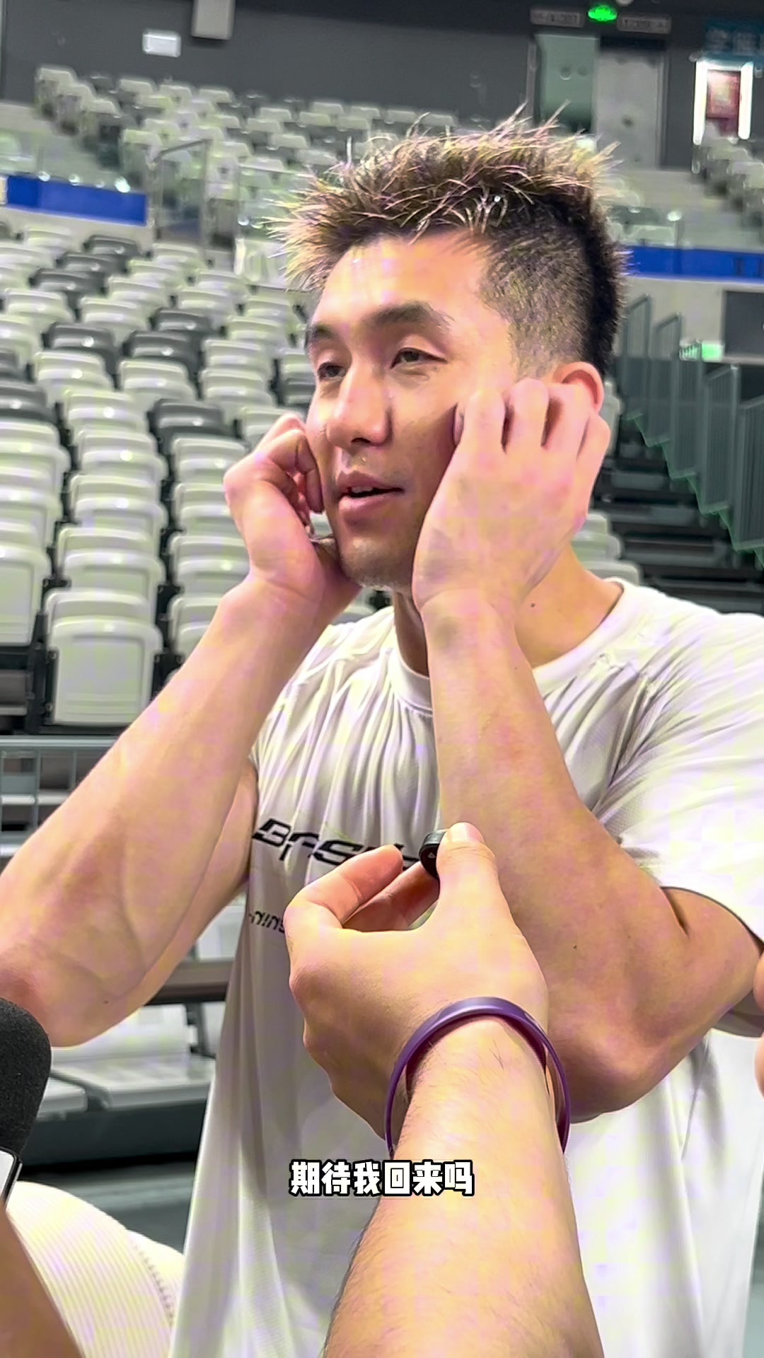 郭艾伦：我肯定会回来，我还这么年轻，我必须好好打球！