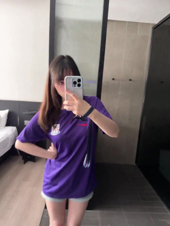 什么水平？申花女球迷赛前唱歌助威