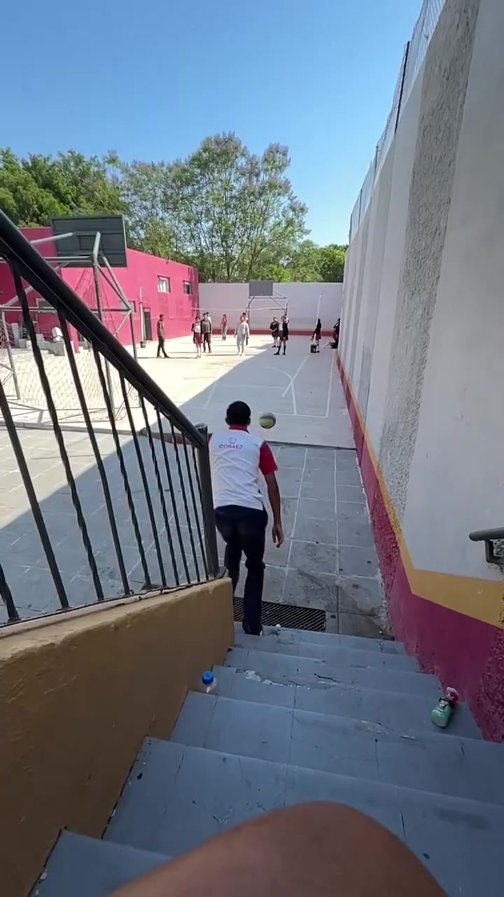 黄金右脚！