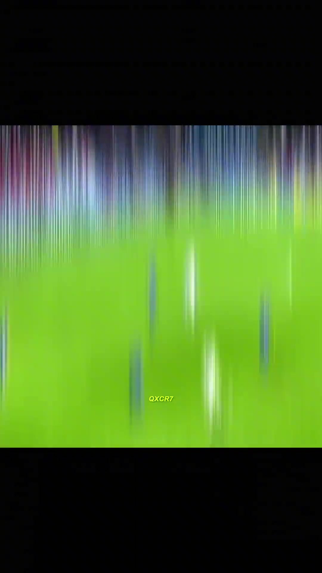 身穿皇马9号球员的总裁 力量与速度的结合体