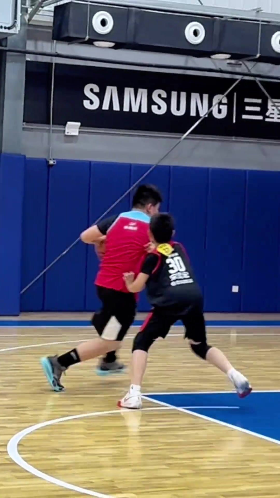 谁知道这种怎么防？1v1单挑