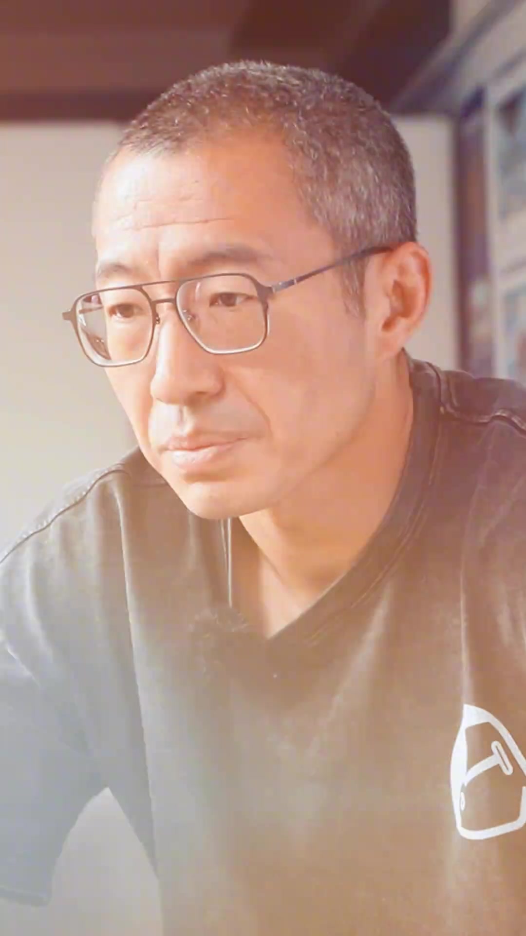 季后赛进终极阶段！央视解说系列重磅上线！ 让“篮球诗人”于嘉成为你的嘴替