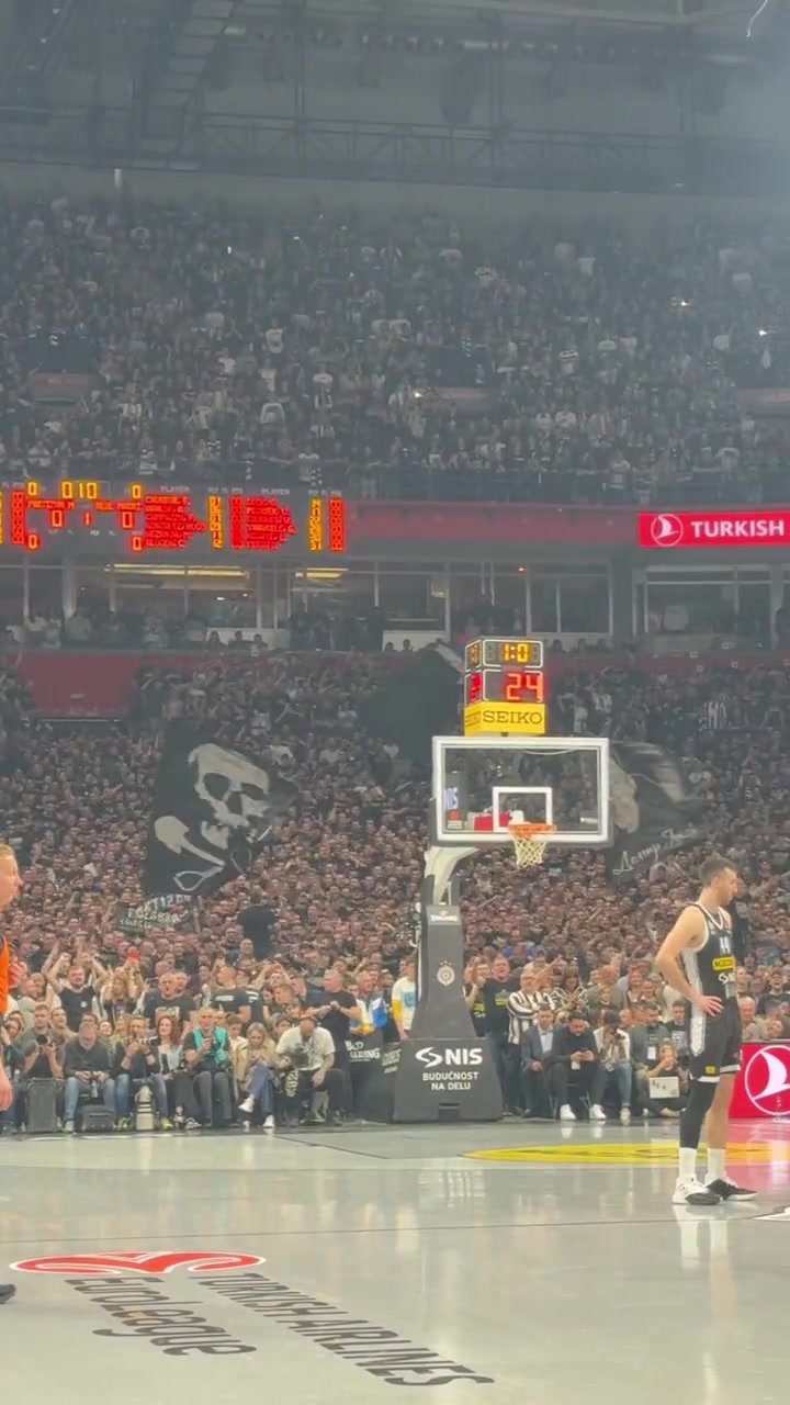这氛围绝了，或许这就是欧篮之所以能出厉害球员的原因