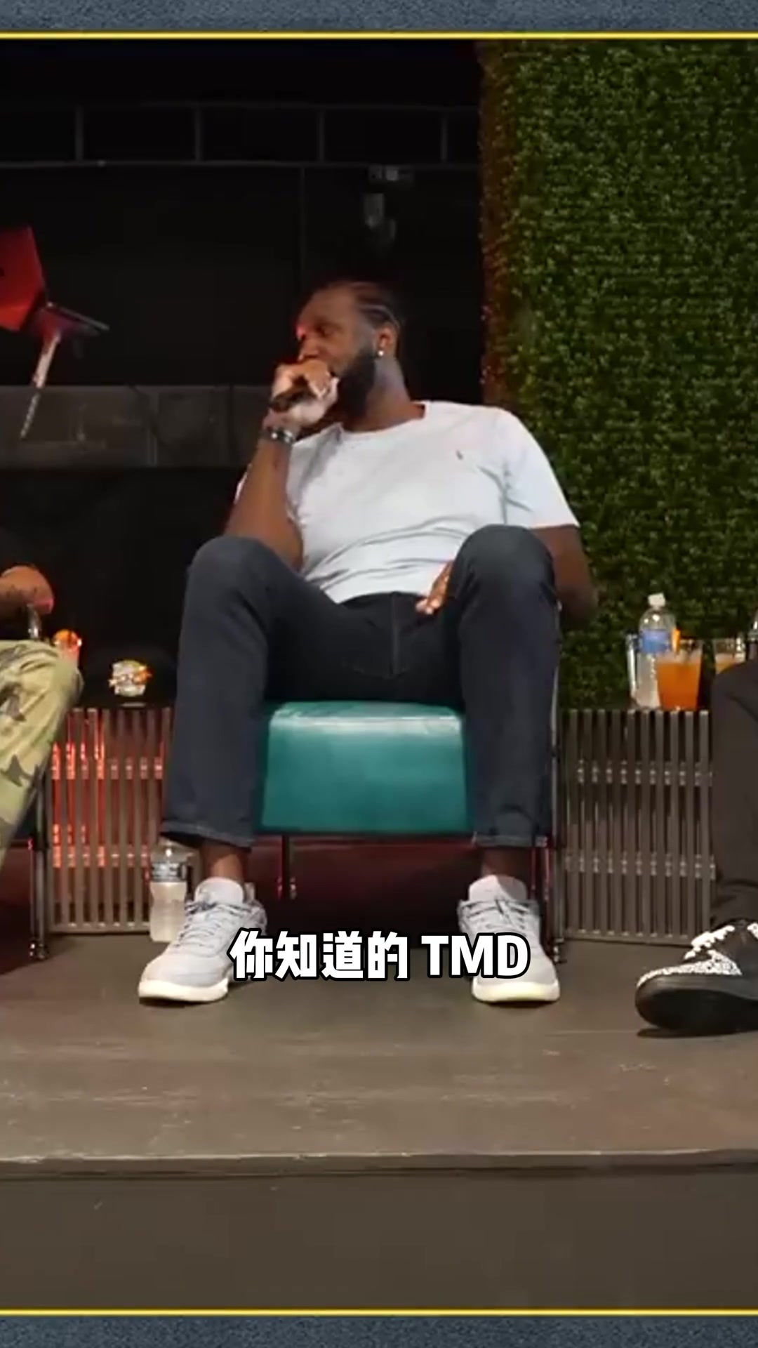奥登谈同届的康利：我下楼梯膝盖都还会痛 他却还能保持高水平！希望他能夺冠