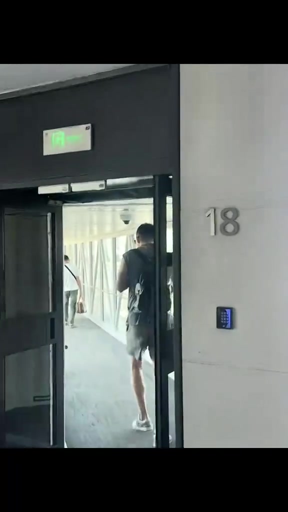 男才女貌~辽宁球员付豪的女友王鋆分享旅游vlog视频