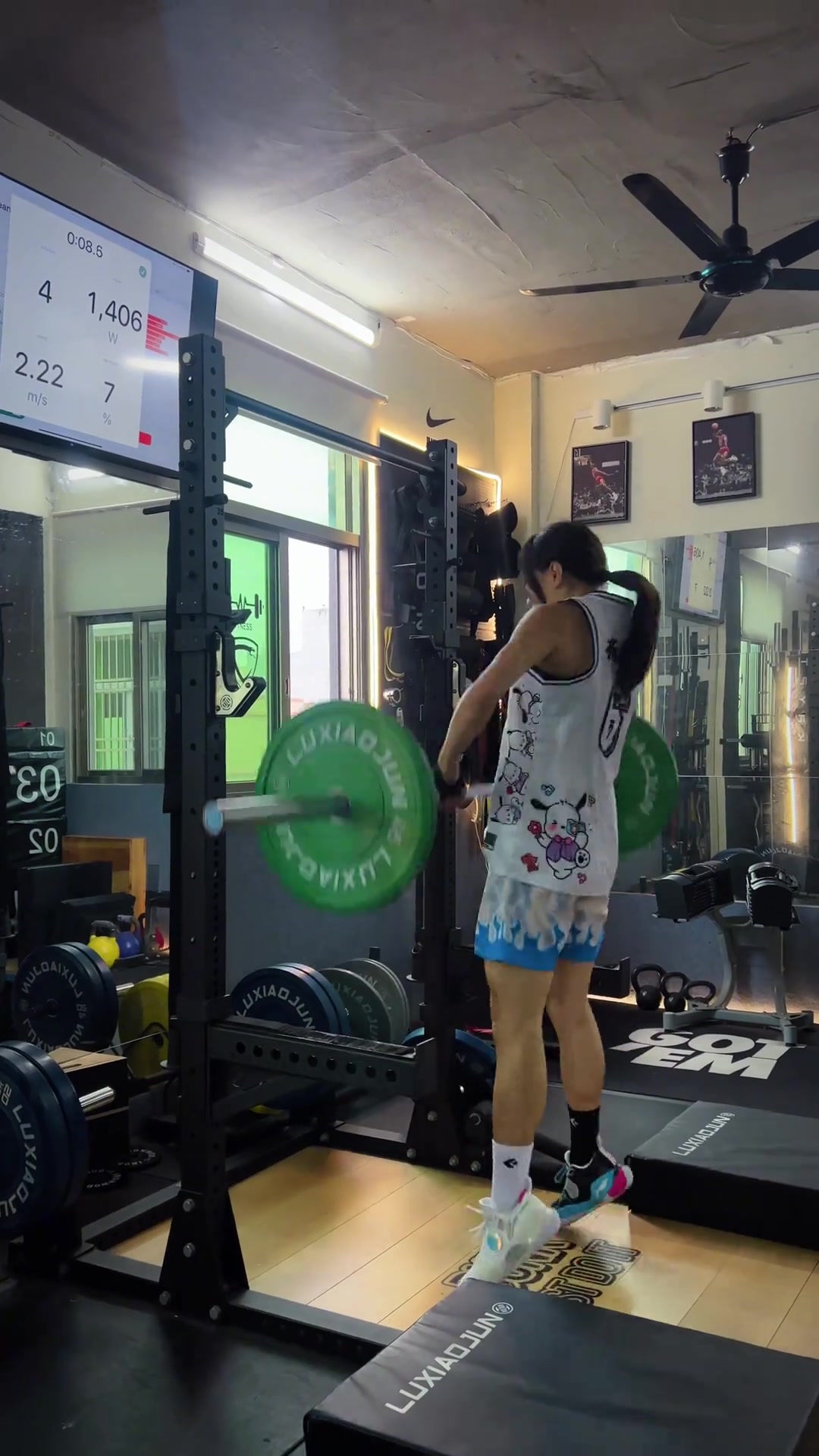 175的女生这么扣？这是标筐吗？