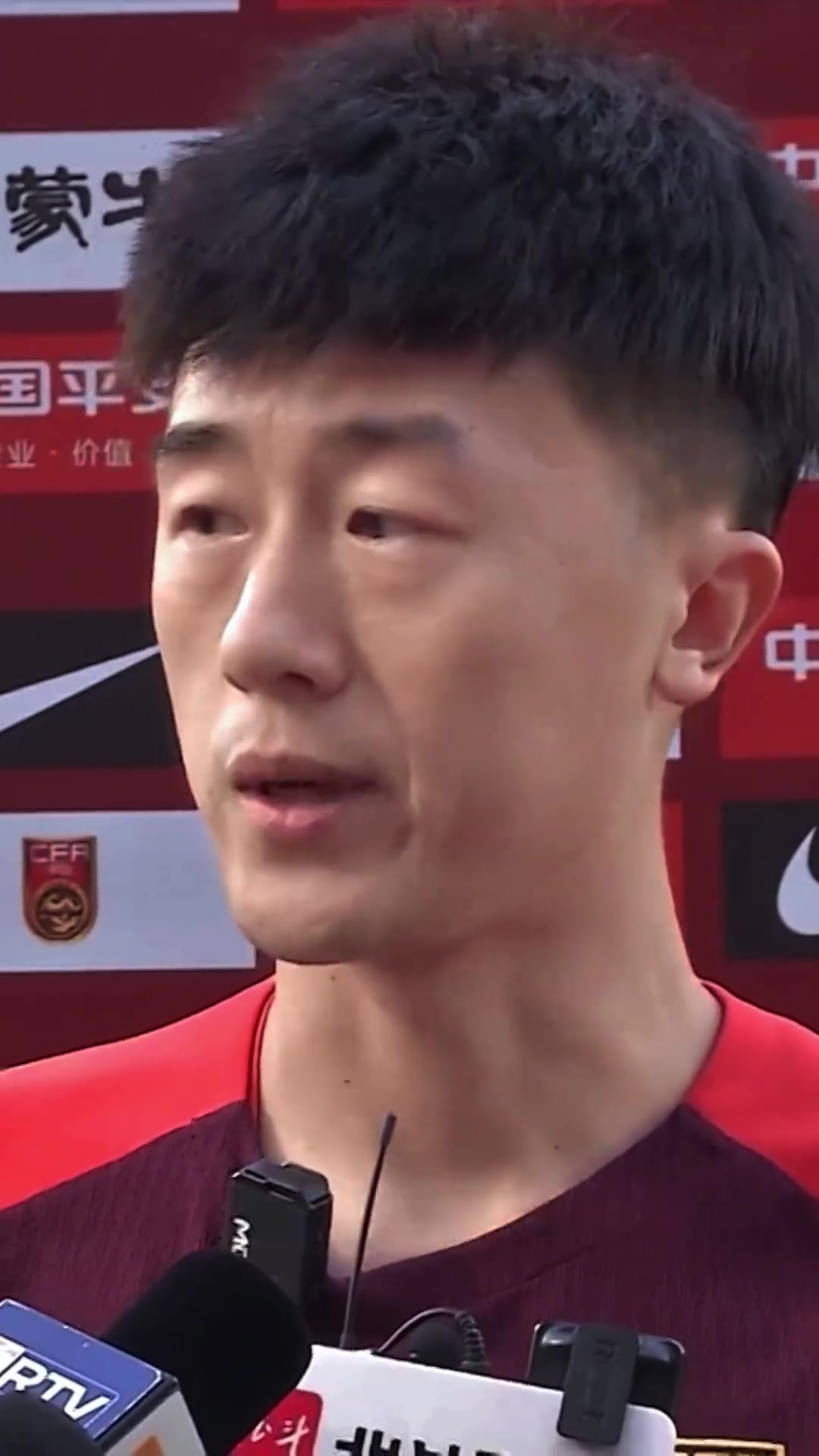 国足封闭训练三天练了什么 听刘洋来说说