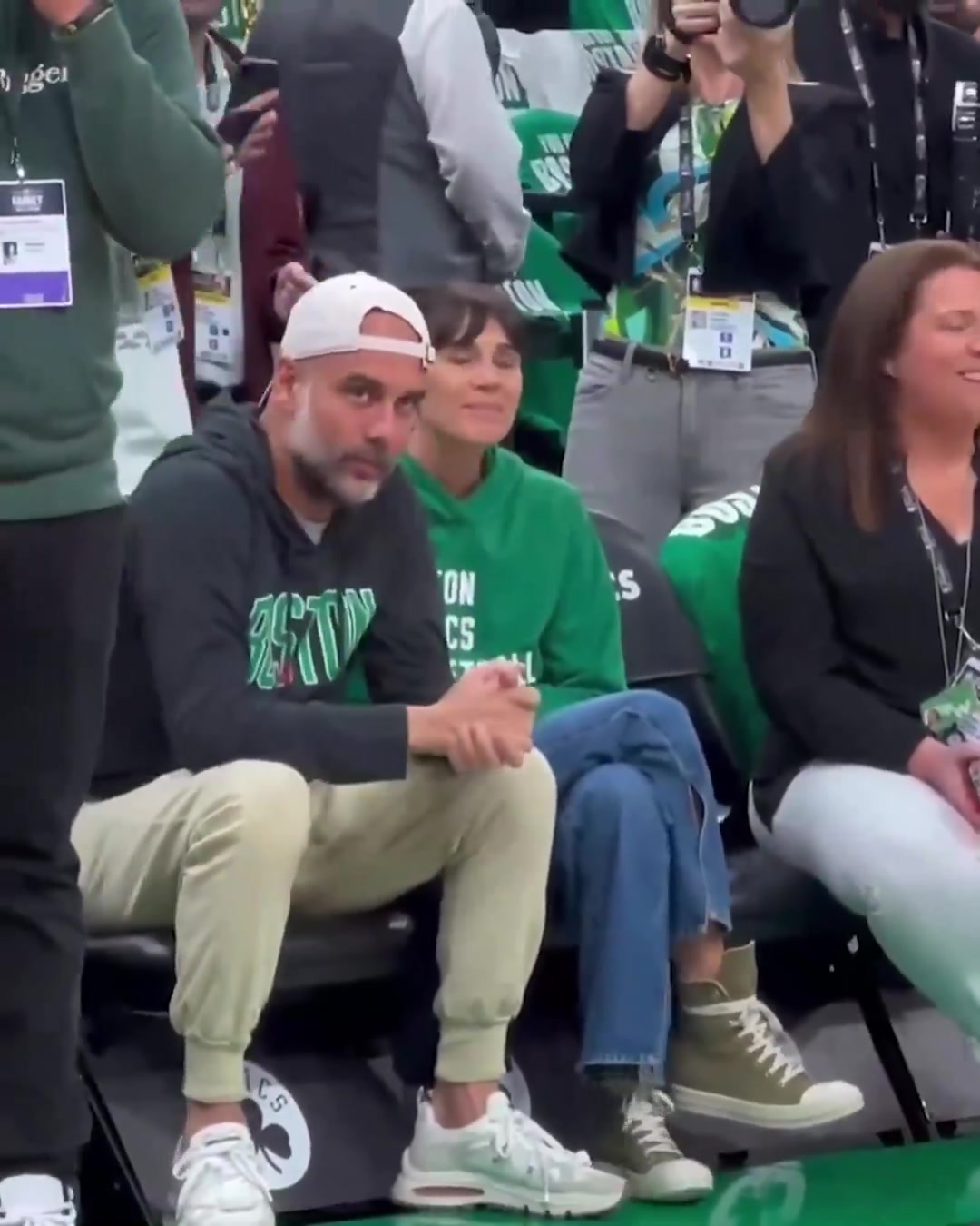 瓜帅现身NBA总决赛，为凯尔特人加油☘️