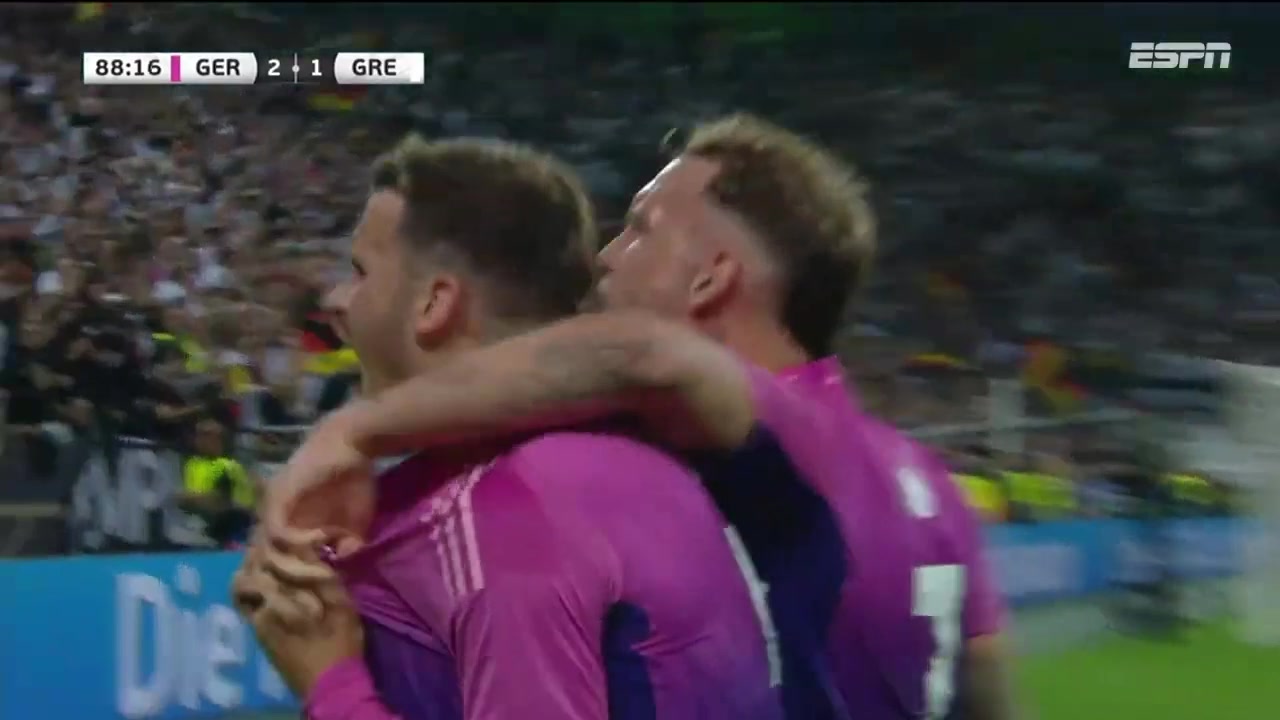 德国队2-1绝杀希腊！布莱顿中场格罗斯抽射破门建功！
