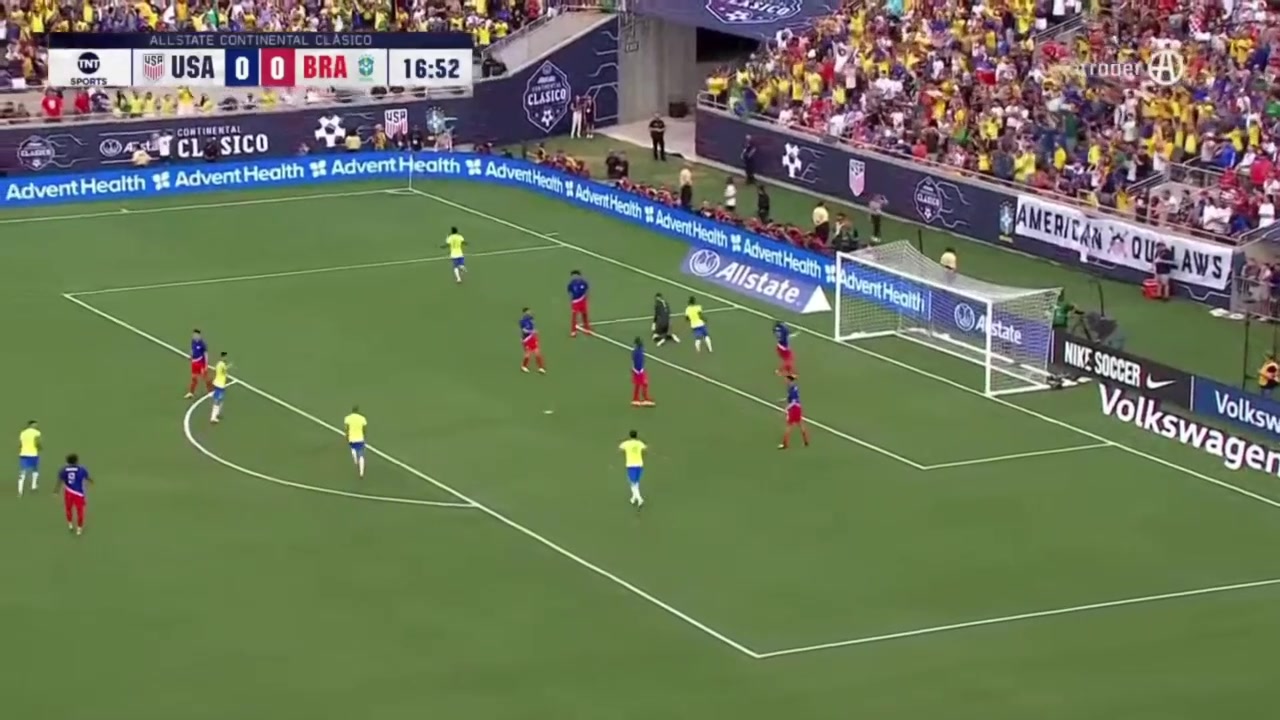 拉菲尼亚助攻罗德里戈破门！巴西1-0领先美国队！