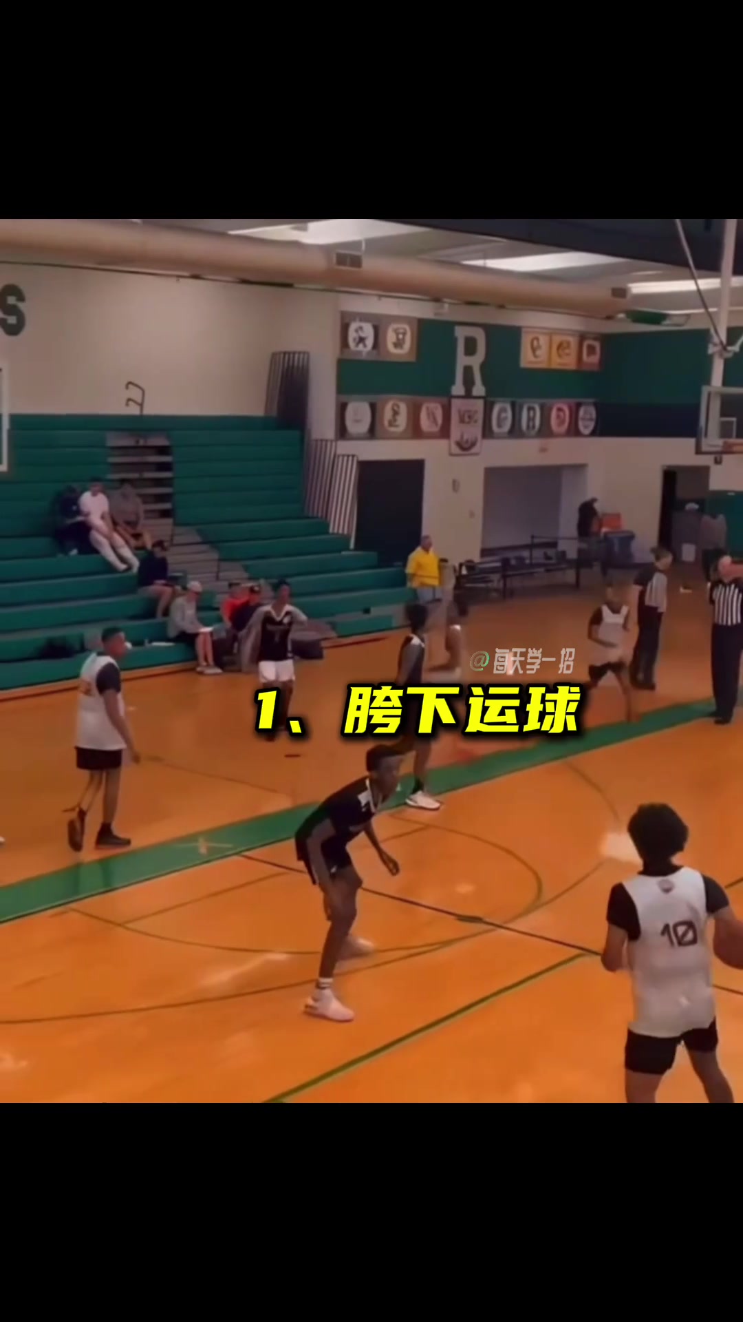 用这招把防守人给晃跪了~