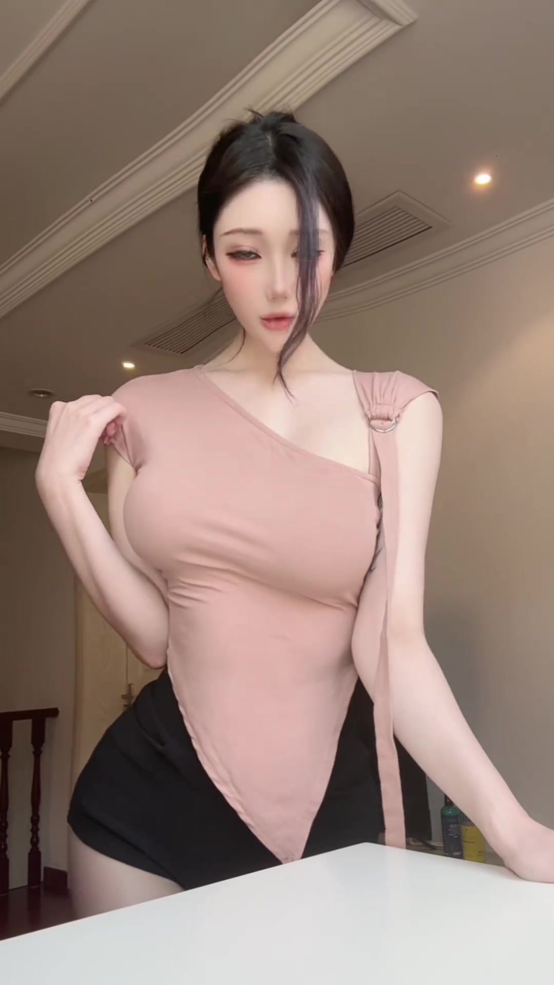 凯瑞图女友再发新作