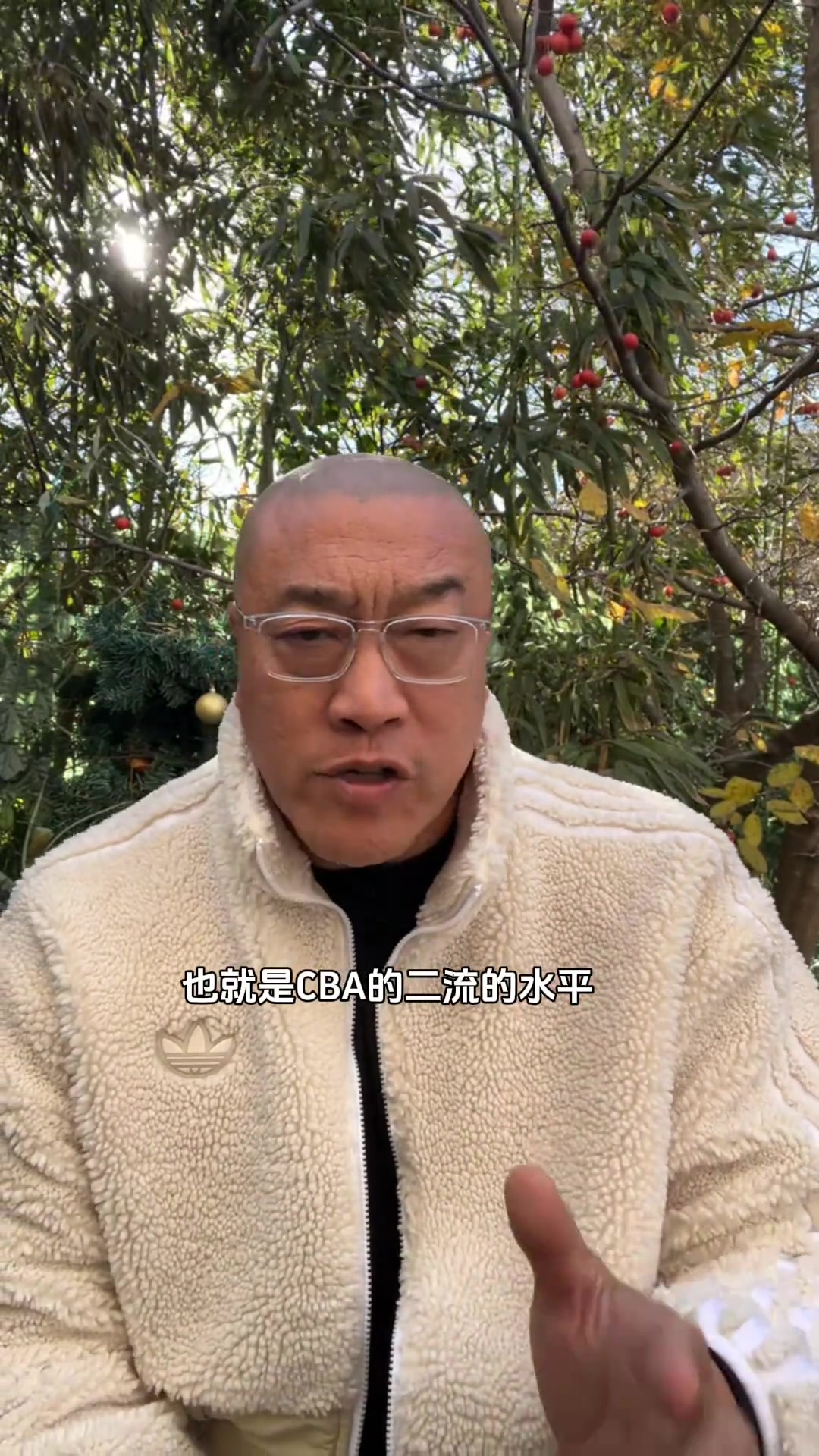 马健：湖人队今天的防守能力，也就是CBA的二流水平！