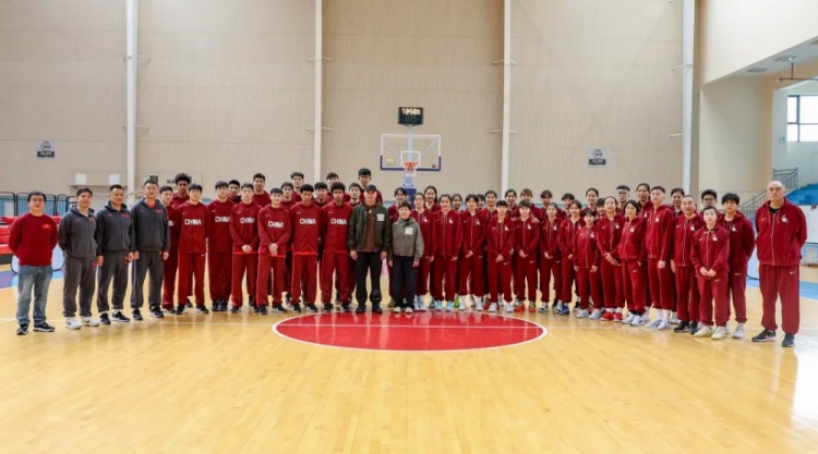 传承历史激励当下丨“名人堂在行动”主题活动走进中国U18国青队