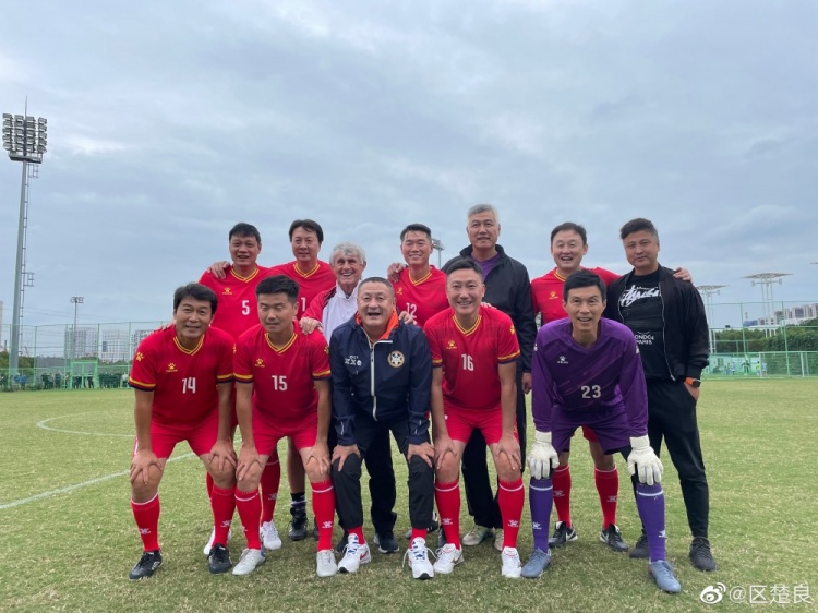 国足晋级世界杯21周年纪念赛首发，区楚良：安琦对不住，你还年轻