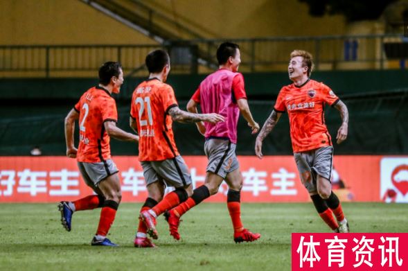 王永珀任意球破门锁定胜局 深圳2-1击败重庆