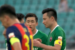 半场:青岛0-3深圳 阿奇姆彭 高林破门