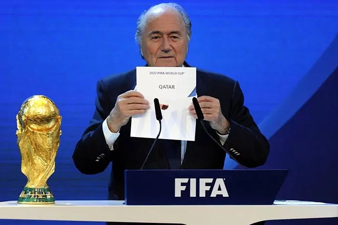 布拉特：2022世界杯本应在美国 普拉蒂尼挺卡塔尔+法卖146亿战机