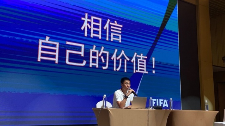 马宁：我还没有退役，无法确定自己最失败的是哪场比赛