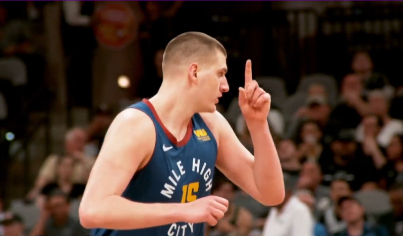 欧洲第三人！乔基奇与诺维茨基信兄并肩当选MVP