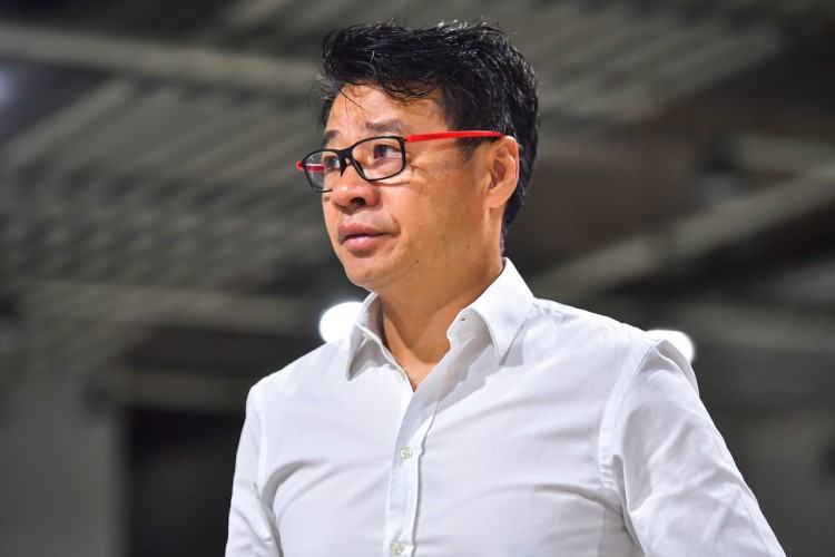 记者:吴金贵身体不严重 酒店周围嘈杂的环境让他休息不好