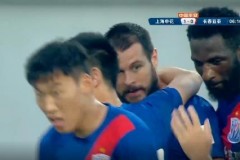 中超联赛半场:申花1-0亚泰爱奥尼亚奇破门