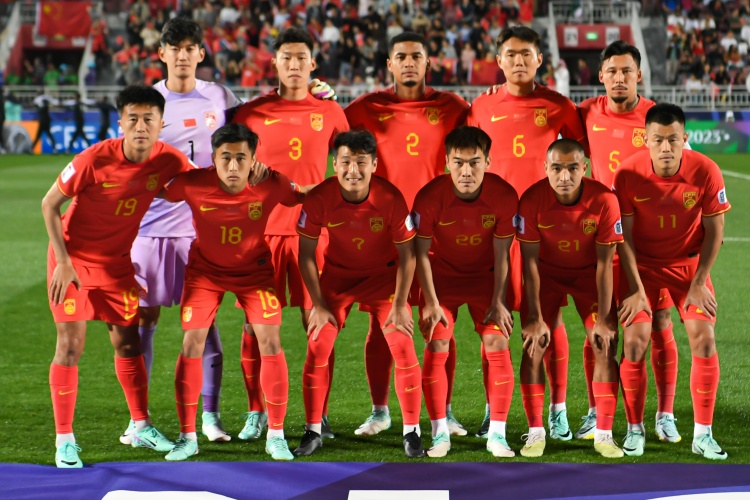 警惕国足共参加过13届亚洲杯，仅3次小组出局&从未小组垫底