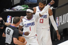 NBA常规赛快船97-91险胜独行侠 乔治29+6助快船力克独行侠